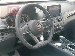 نیسان ئەلتیما